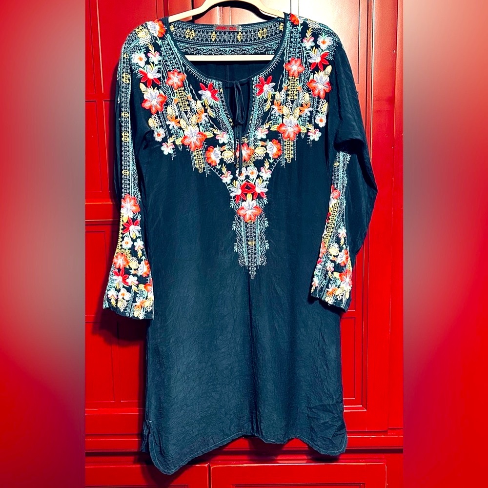 Johnny Was long sleeve sheer cover up/tunic with Embroidered embellishments